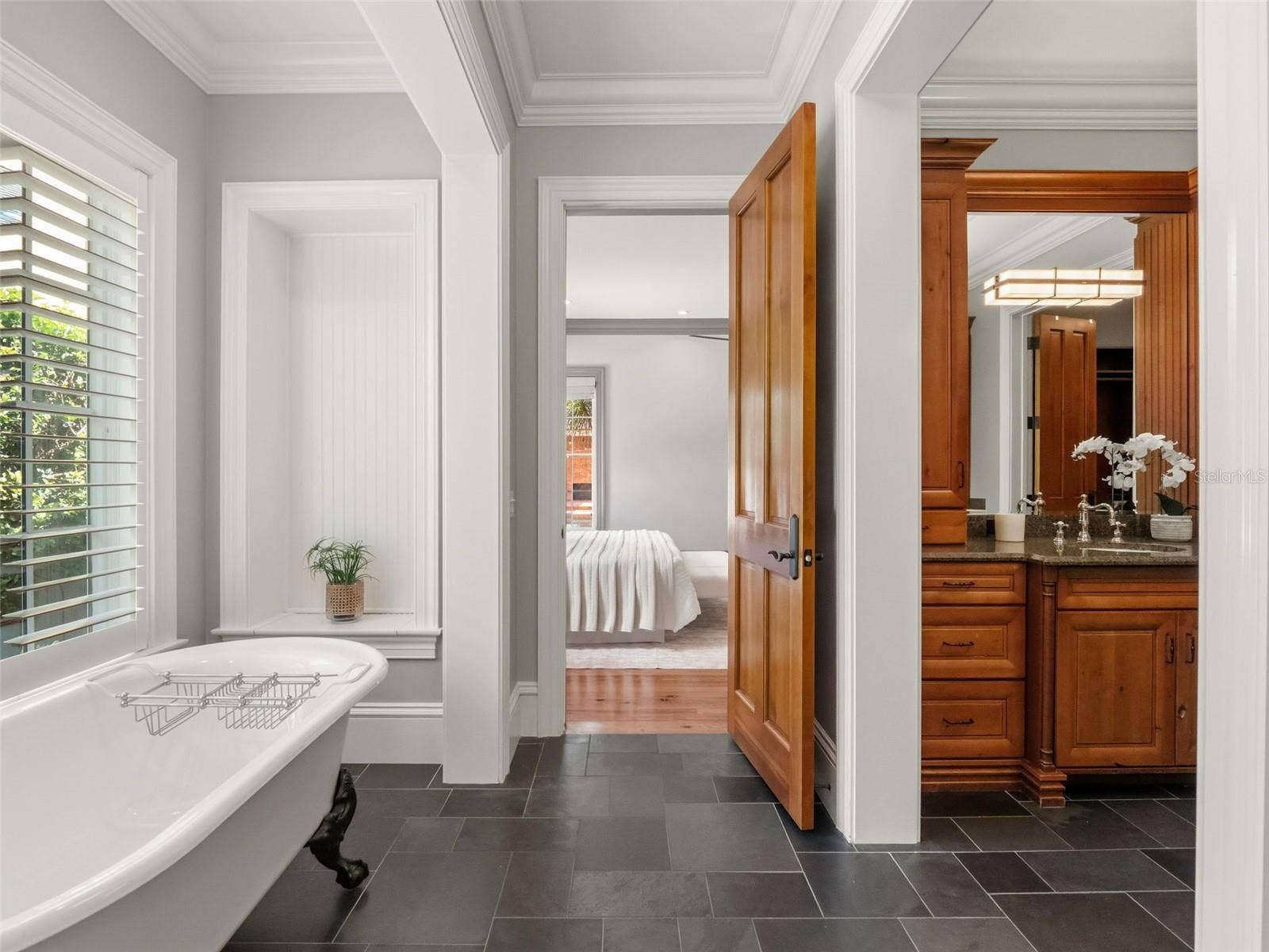 1600 LEGION DRIVE, Winter Park, FL 32789 Primary Suite Bath