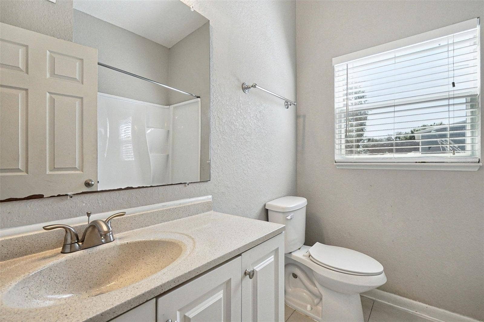 804 68TH AVENUE W, Bradenton, FL 34207 804 68TH AVENUE W, Bradenton, FL 34207