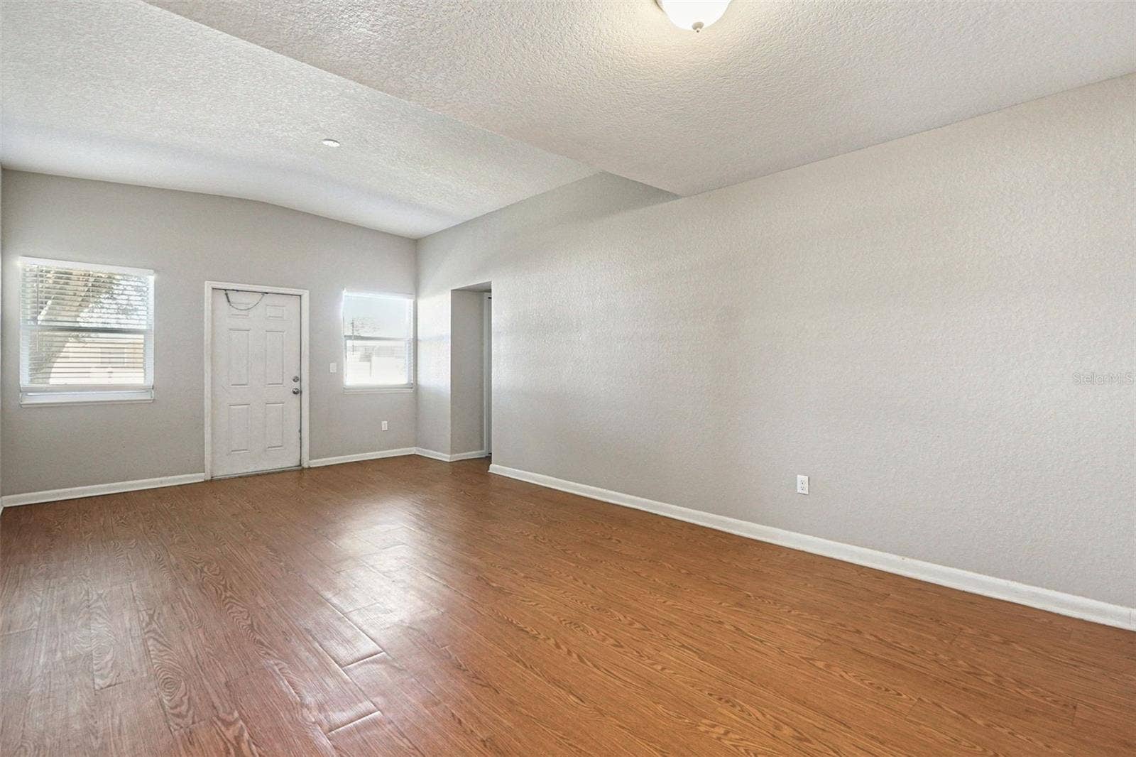 804 68TH AVENUE W, Bradenton, FL 34207 804 68TH AVENUE W, Bradenton, FL 34207