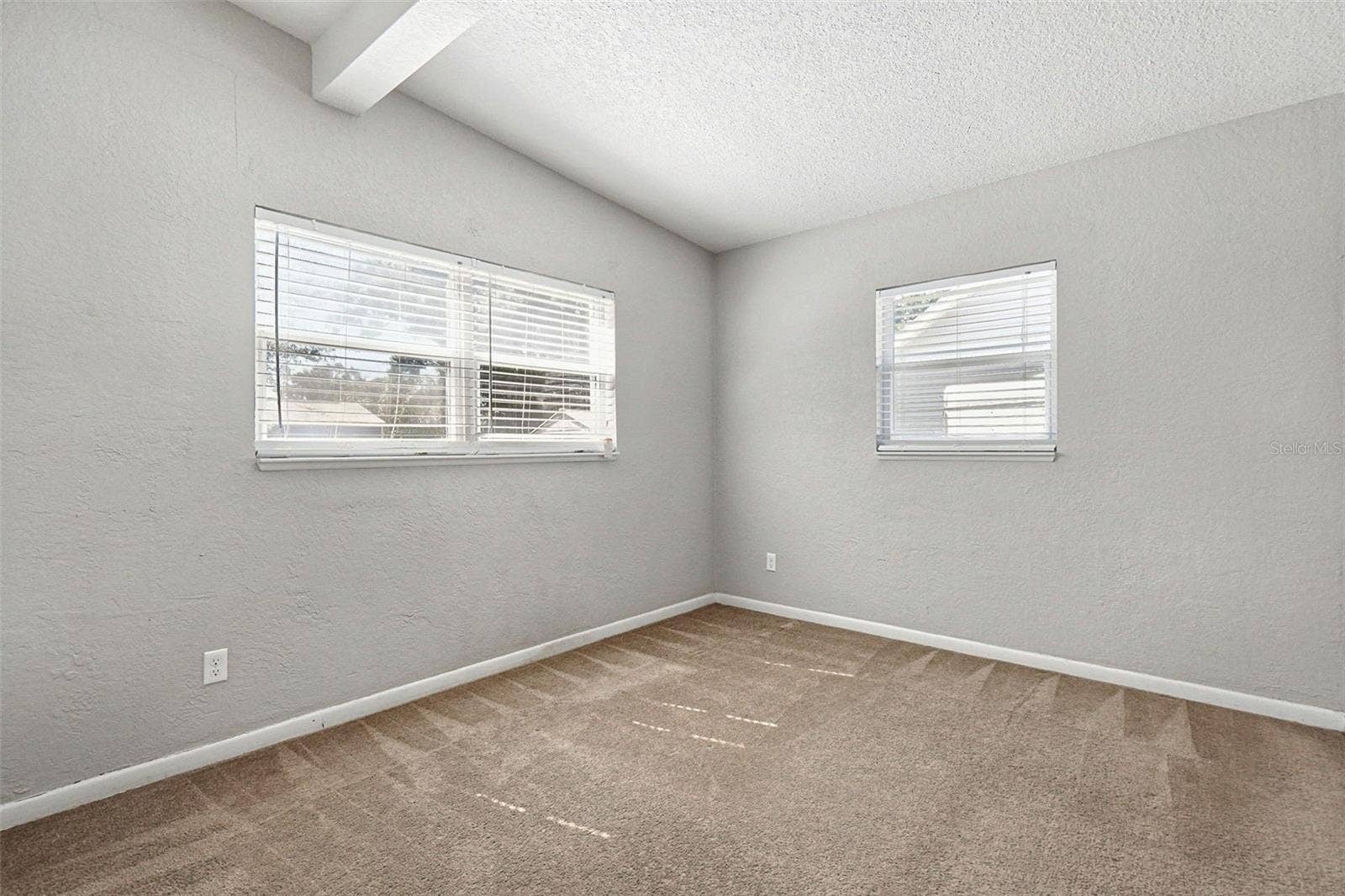 804 68TH AVENUE W, Bradenton, FL 34207 804 68TH AVENUE W, Bradenton, FL 34207