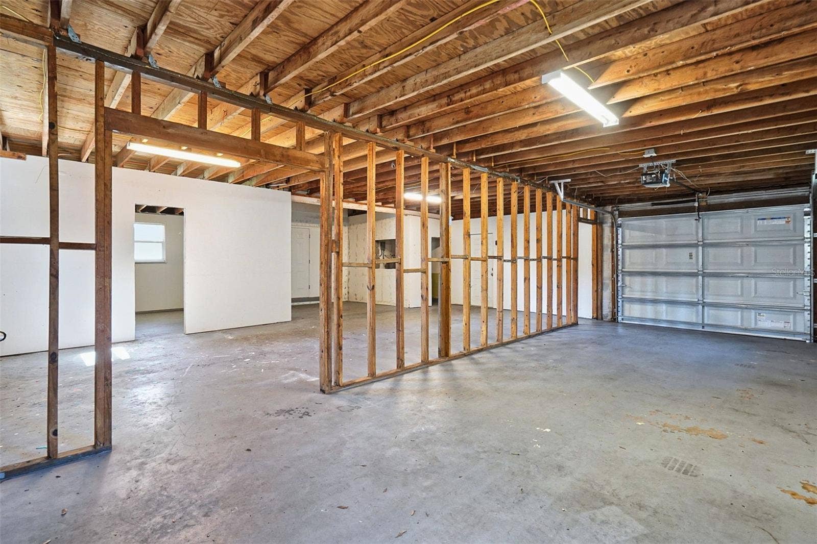 804 68TH AVENUE W, Bradenton, FL 34207 804 68TH AVENUE W, Bradenton, FL 34207