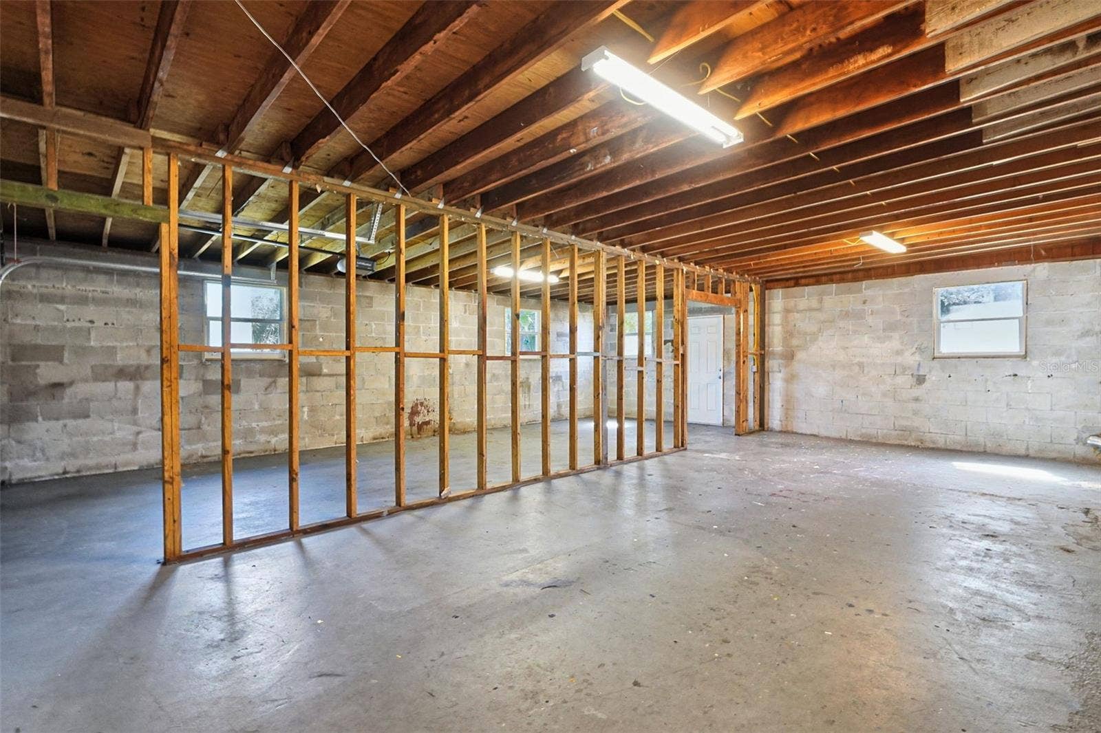 804 68TH AVENUE W, Bradenton, FL 34207 804 68TH AVENUE W, Bradenton, FL 34207