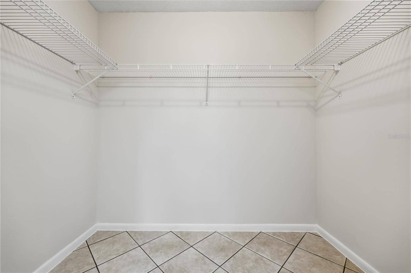 524 SPRING OAKS BOULEVARD, Altamonte Springs, FL 32714 524 SPRING OAKS BOULEVARD, Altamonte Springs, FL 32714