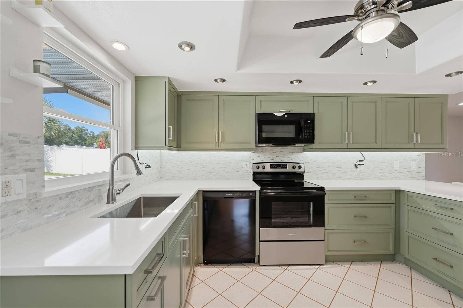 524 SPRING OAKS BOULEVARD, Altamonte Springs, FL 32714 524 SPRING OAKS BOULEVARD, Altamonte Springs, FL 32714