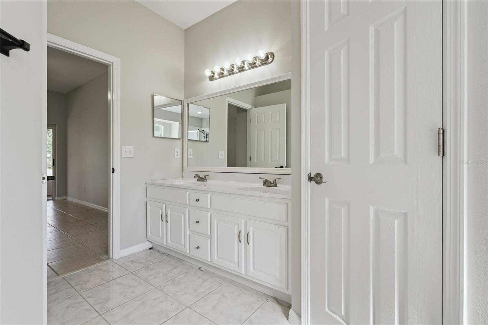2610 AUTUMN LANE, Eustis, FL 32726