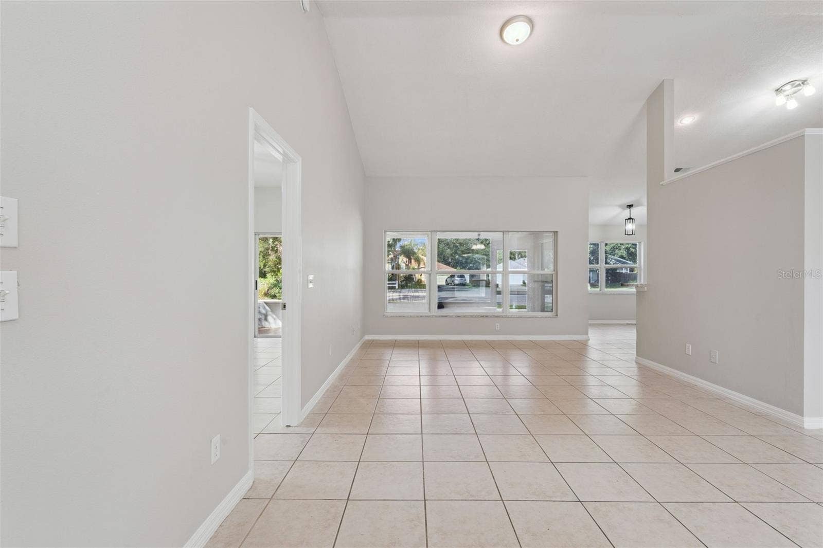 2610 AUTUMN LANE, Eustis, FL 32726