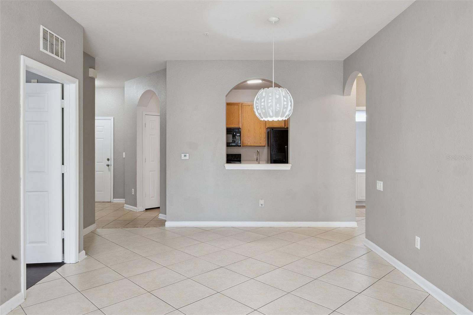 3314 ROBERT TRENT JONES DRIVE, #10701, Orlando, FL 32835 3314 ROBERT TRENT JONES DRIVE, #10701, Orlando, FL 32835