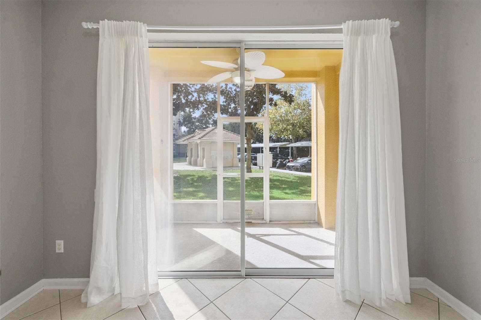 3314 ROBERT TRENT JONES DRIVE, #10701, Orlando, FL 32835 3314 ROBERT TRENT JONES DRIVE, #10701, Orlando, FL 32835