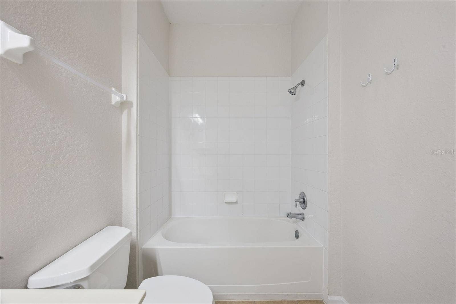3314 ROBERT TRENT JONES DRIVE, #10701, Orlando, FL 32835 3314 ROBERT TRENT JONES DRIVE, #10701, Orlando, FL 32835