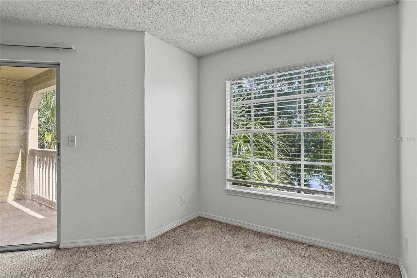 1079 S HIAWASSEE ROAD, #1136, Orlando, FL 32835 1079 S HIAWASSEE ROAD, #1136, Orlando, FL 32835