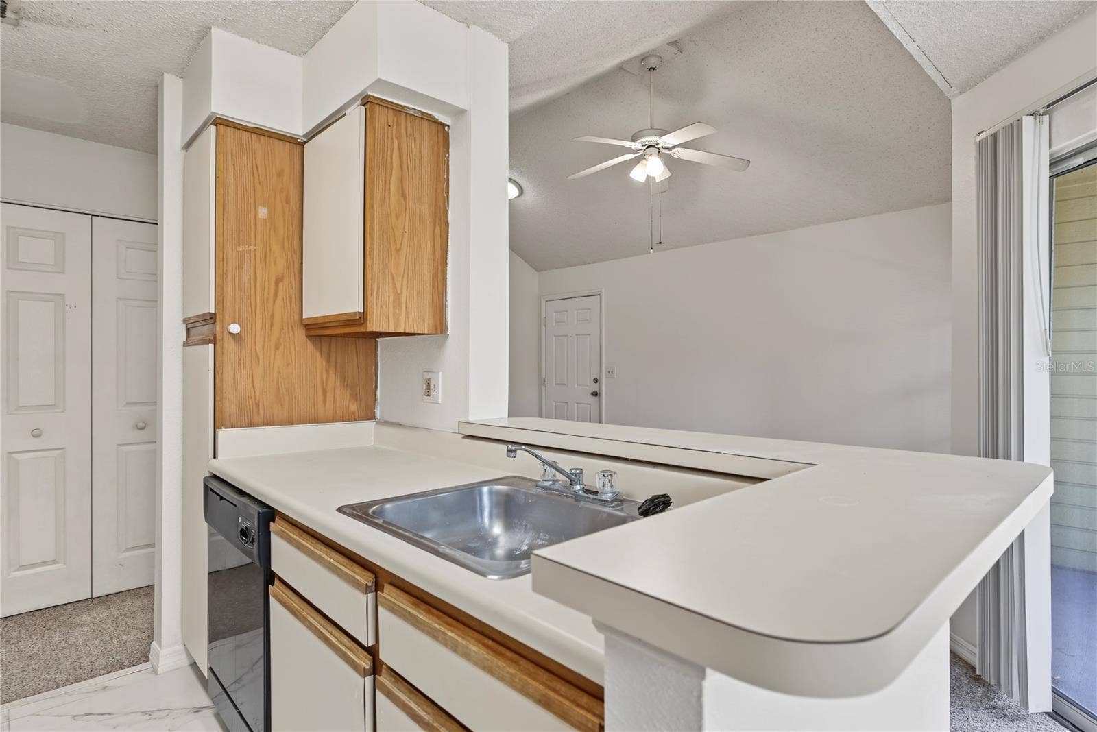 1079 S HIAWASSEE ROAD, #1136, Orlando, FL 32835 1079 S HIAWASSEE ROAD, #1136, Orlando, FL 32835