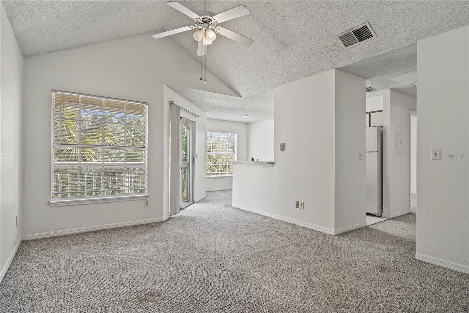 1079 S HIAWASSEE ROAD, #1136, Orlando, FL 32835 1079 S HIAWASSEE ROAD, #1136, Orlando, FL 32835