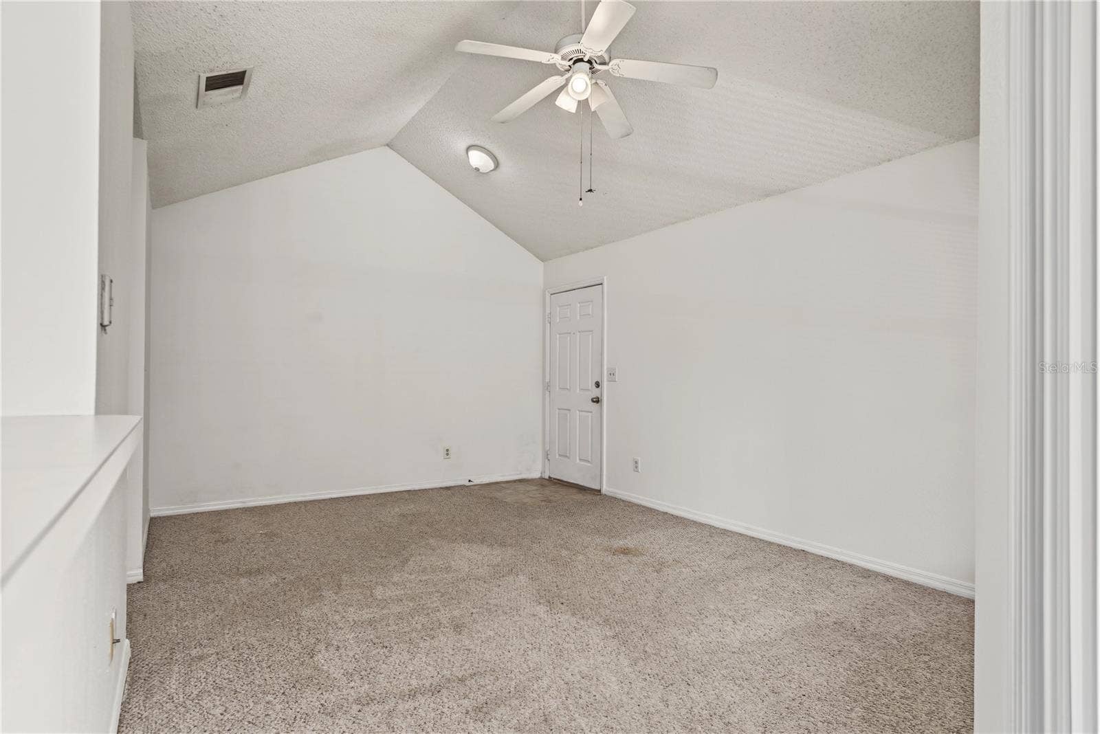 1079 S HIAWASSEE ROAD, #1136, Orlando, FL 32835 1079 S HIAWASSEE ROAD, #1136, Orlando, FL 32835