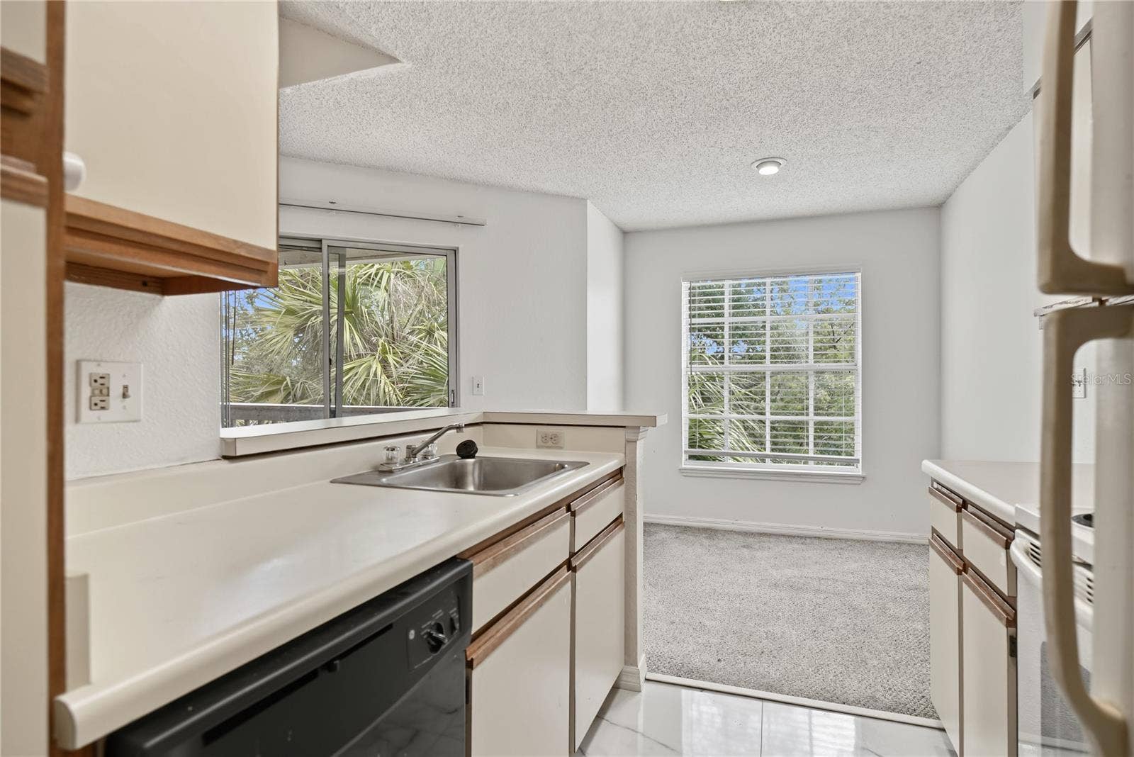 1079 S HIAWASSEE ROAD, #1136, Orlando, FL 32835 1079 S HIAWASSEE ROAD, #1136, Orlando, FL 32835