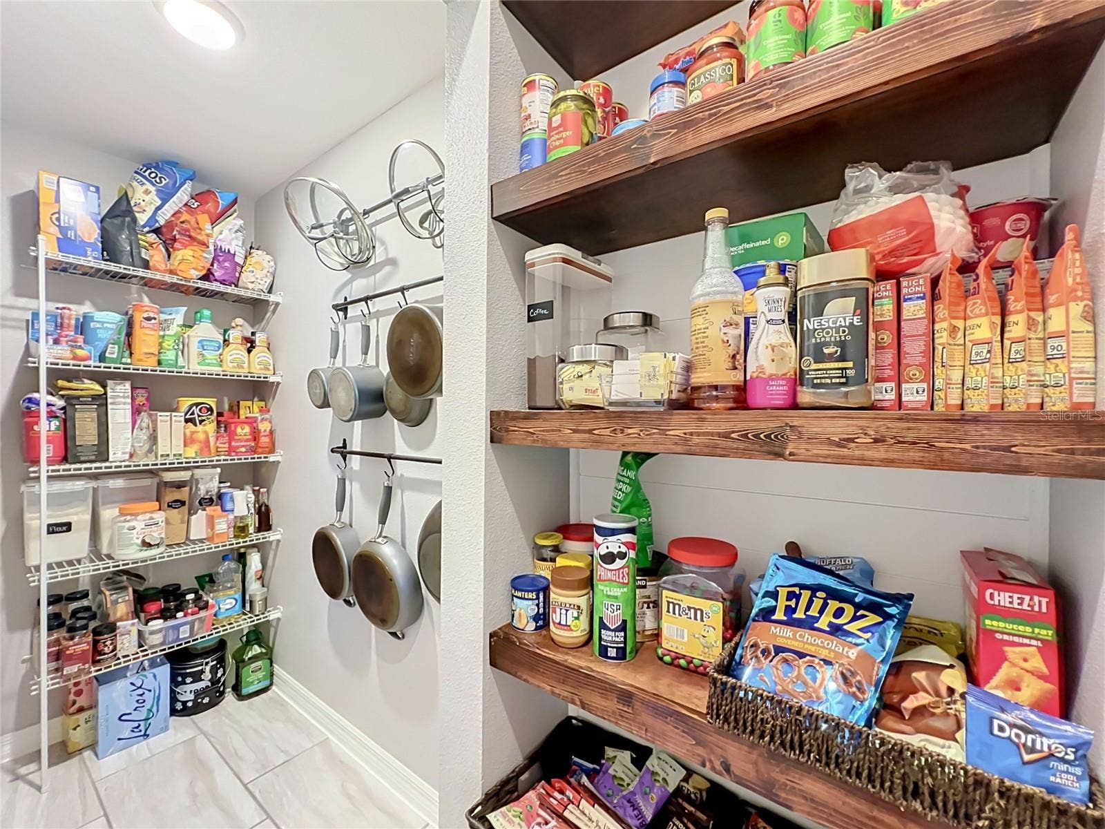 9389 LA SALLE STREET, Groveland, FL 34736 9389 LA SALLE STREET, Groveland, FL 34736