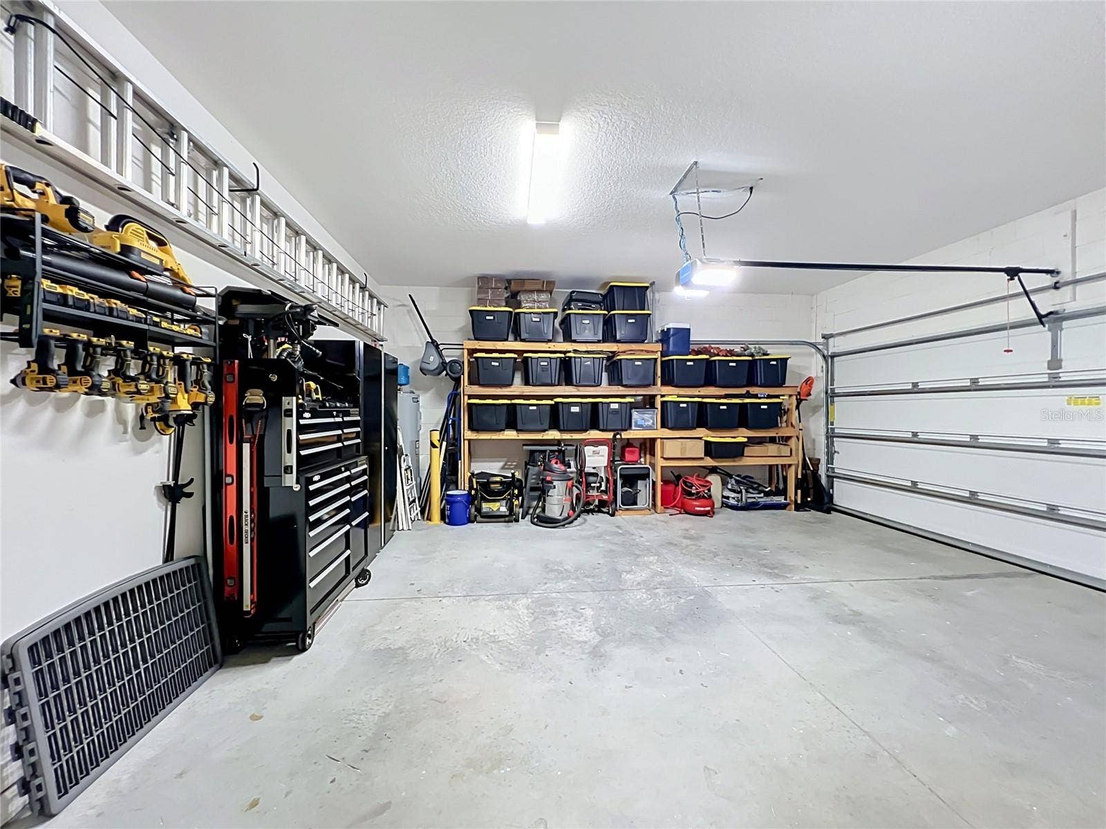 9389 LA SALLE STREET, Groveland, FL 34736 9389 LA SALLE STREET, Groveland, FL 34736