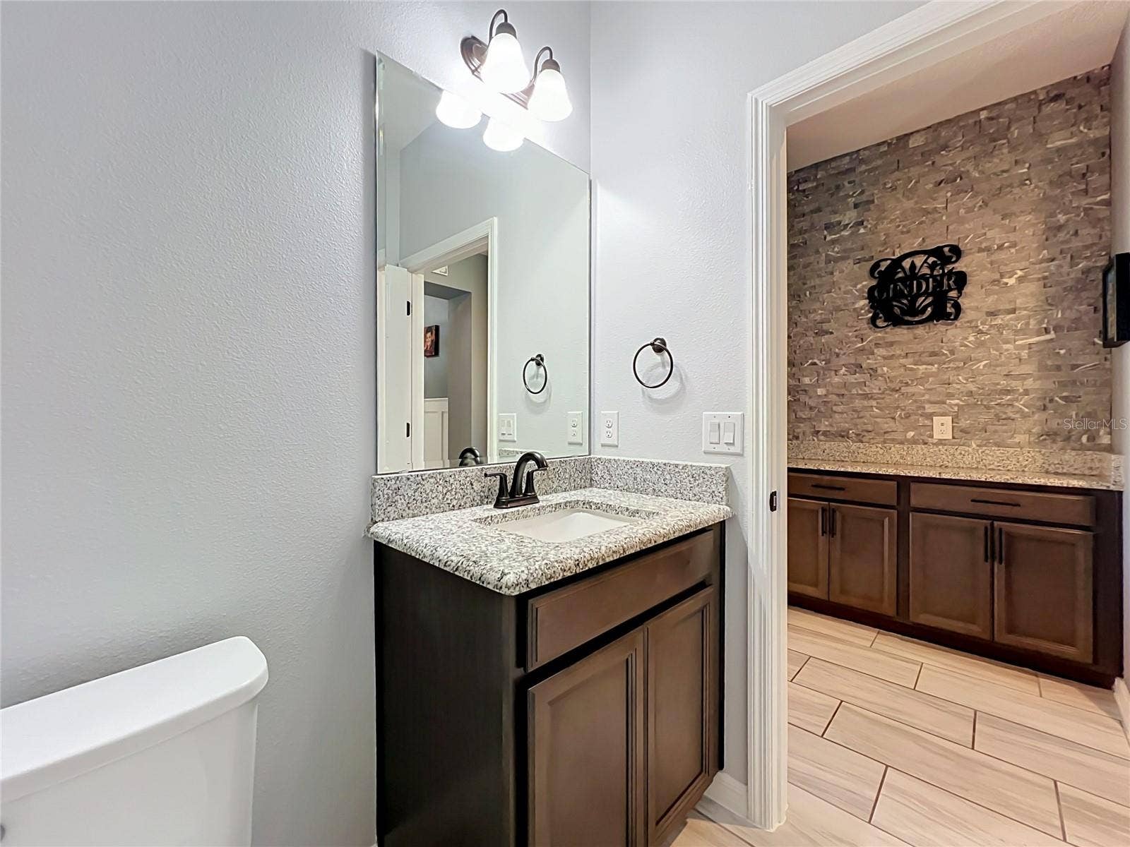 9389 LA SALLE STREET, Groveland, FL 34736 9389 LA SALLE STREET, Groveland, FL 34736