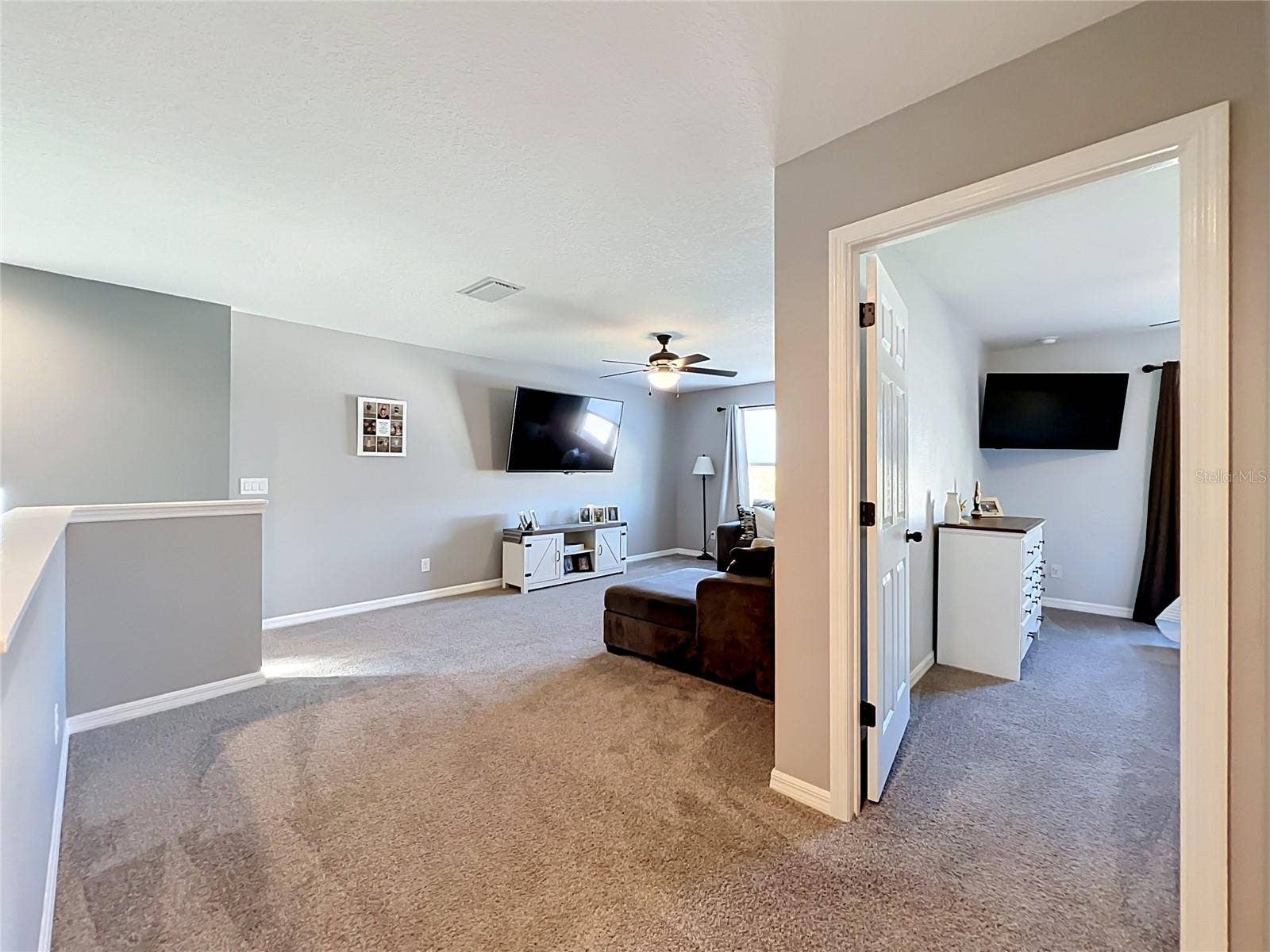 9389 LA SALLE STREET, Groveland, FL 34736 9389 LA SALLE STREET, Groveland, FL 34736
