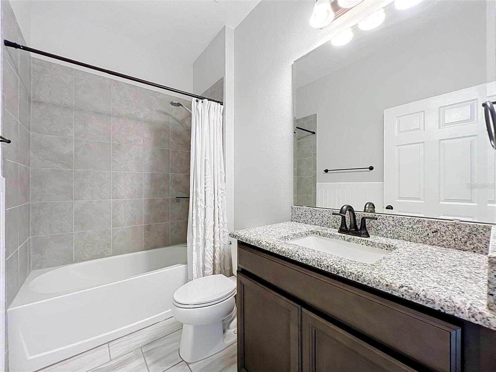 9389 LA SALLE STREET, Groveland, FL 34736 9389 LA SALLE STREET, Groveland, FL 34736