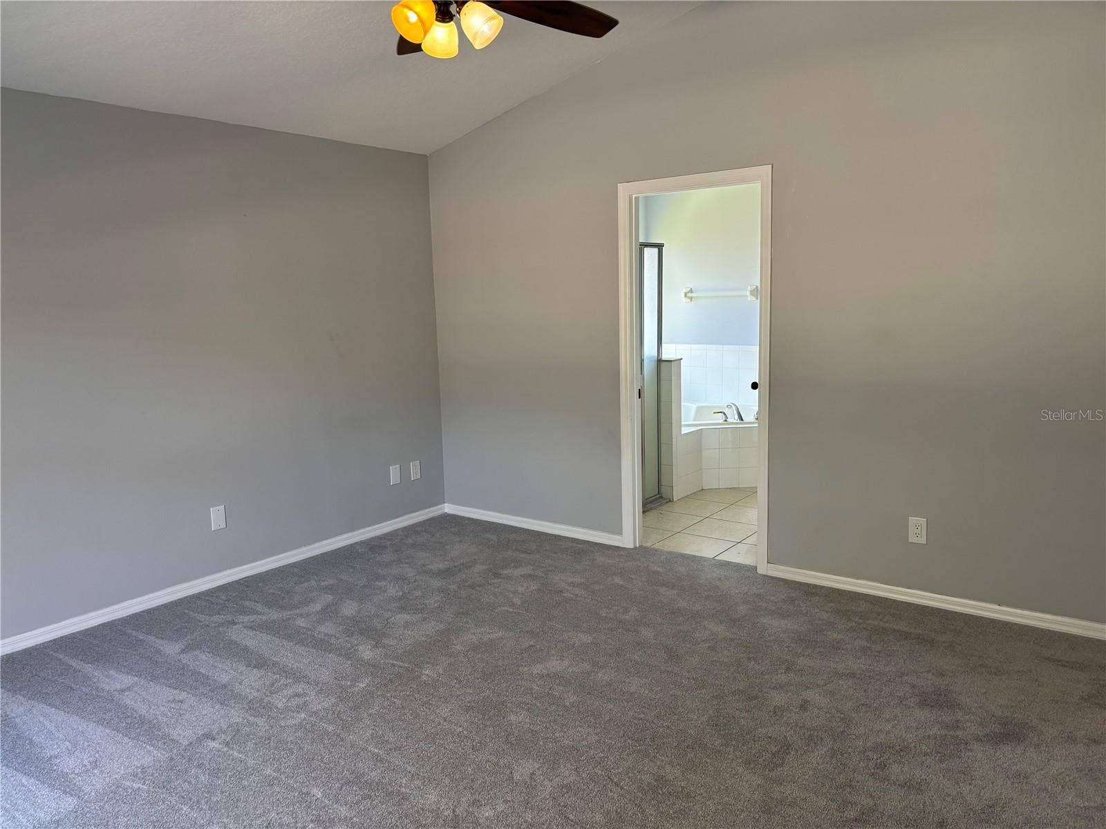 2830 STRAND CIRCLE, Oviedo, FL 32765 2830 STRAND CIRCLE, Oviedo, FL 32765