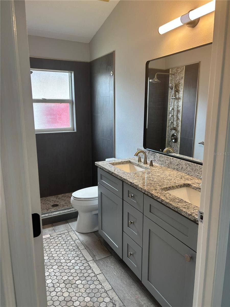 2830 STRAND CIRCLE, Oviedo, FL 32765 2830 STRAND CIRCLE, Oviedo, FL 32765