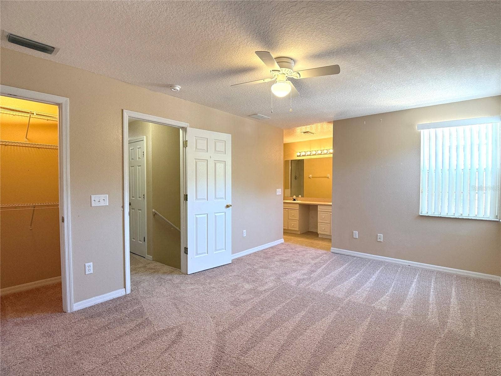 613 COCONUT PALM WAY, Davenport, FL 33897