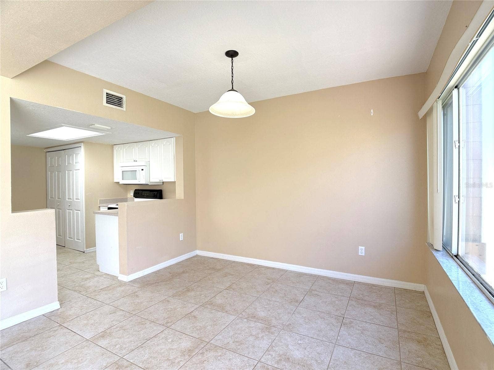 613 COCONUT PALM WAY, Davenport, FL 33897