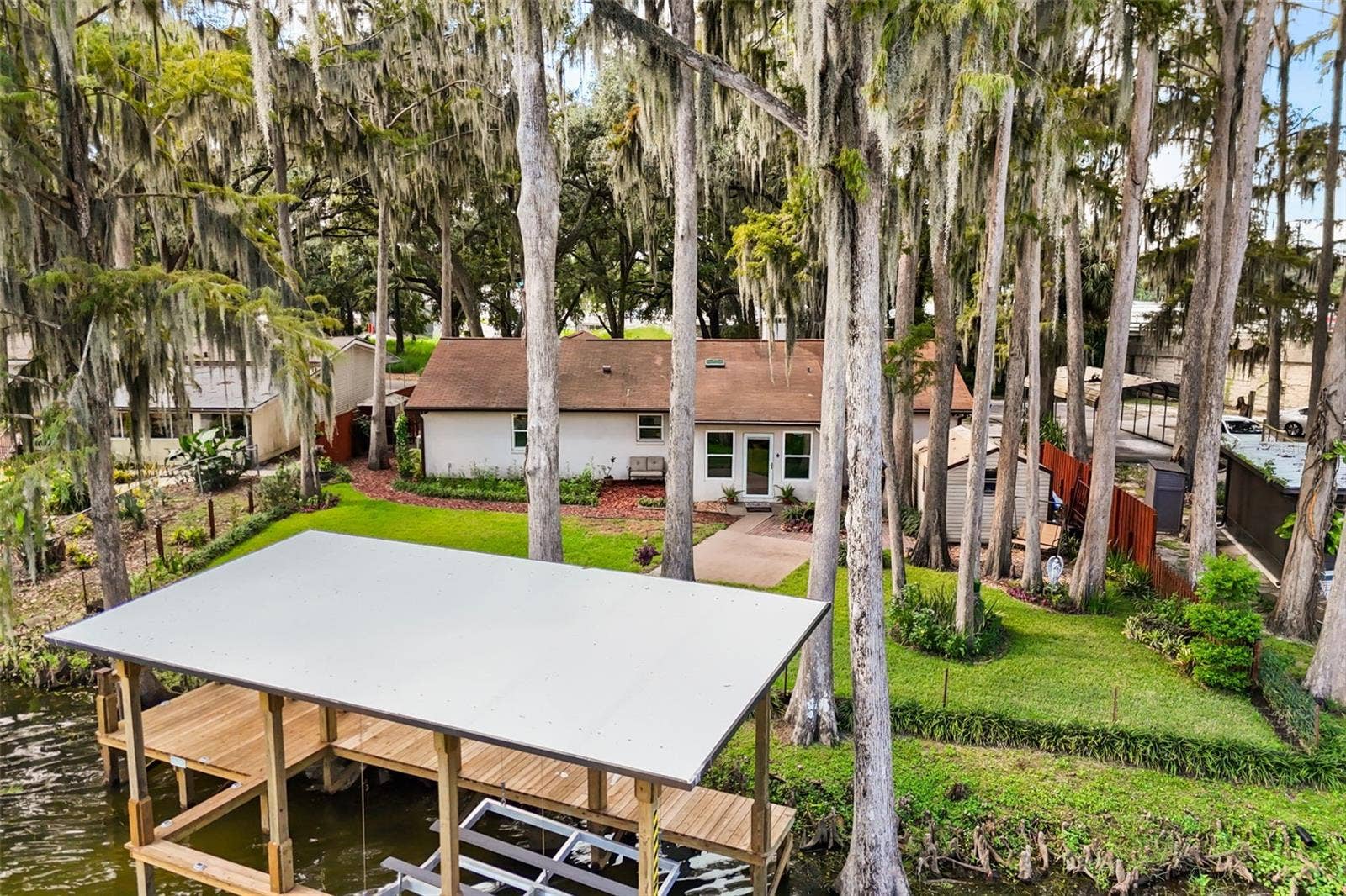 1080 FOREST DRIVE, Tavares, FL 32778 1080 FOREST DRIVE, Tavares, FL 32778