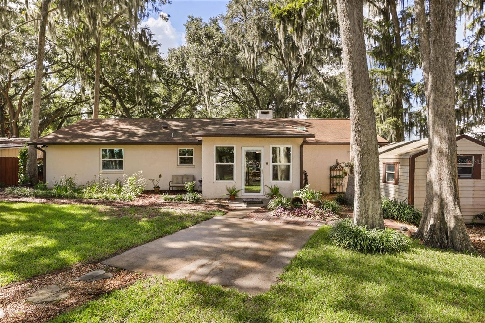 1080 FOREST DRIVE, Tavares, FL 32778 1080 FOREST DRIVE, Tavares, FL 32778