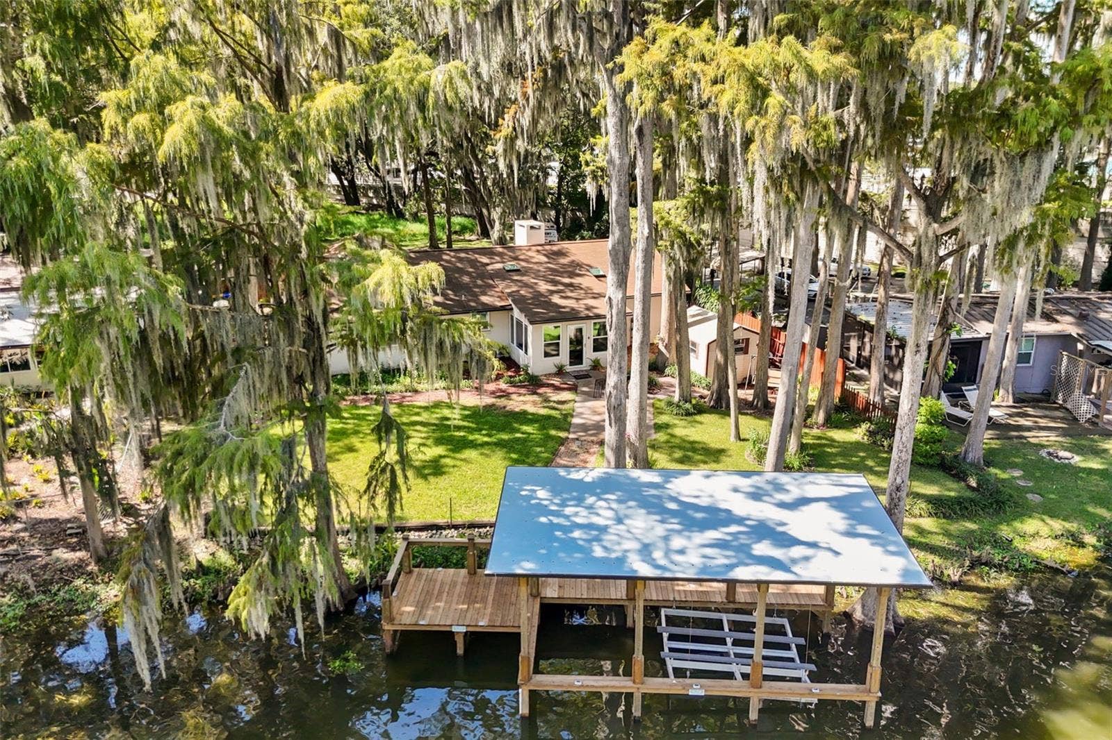 1080 FOREST DRIVE, Tavares, FL 32778 1080 FOREST DRIVE, Tavares, FL 32778