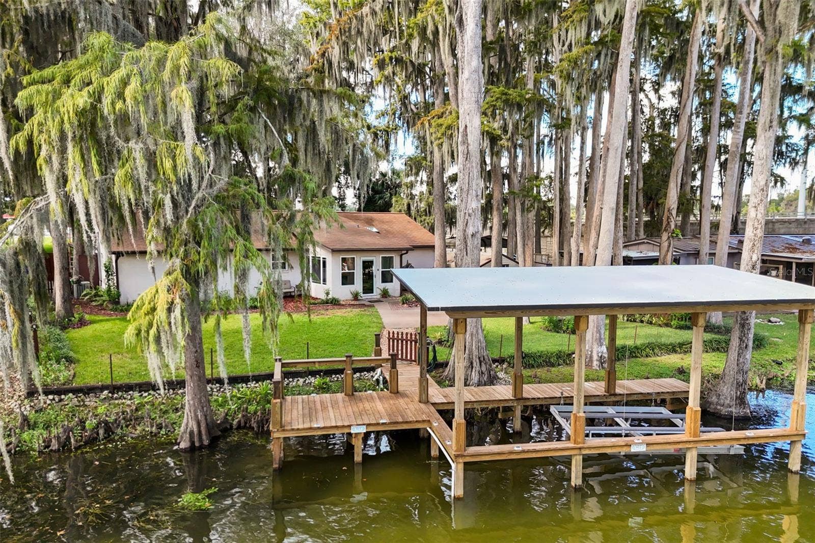 1080 FOREST DRIVE, Tavares, FL 32778 1080 FOREST DRIVE, Tavares, FL 32778