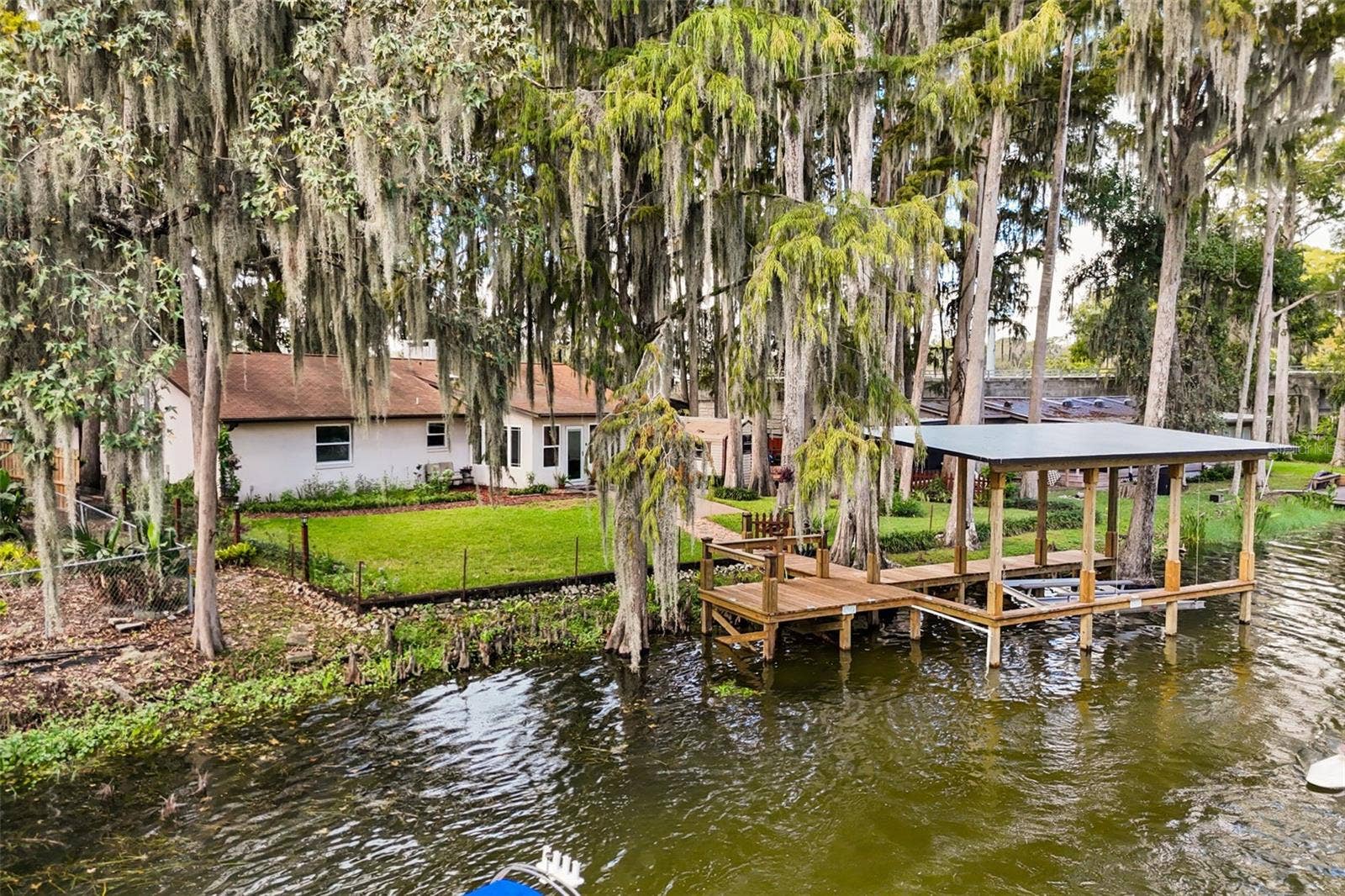 1080 FOREST DRIVE, Tavares, FL 32778 1080 FOREST DRIVE, Tavares, FL 32778
