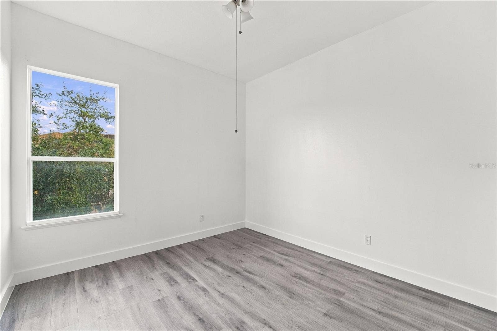 2215 CEDAR GARDEN DRIVE, Orlando, FL 32824 2215 CEDAR GARDEN DRIVE, Orlando, FL 32824