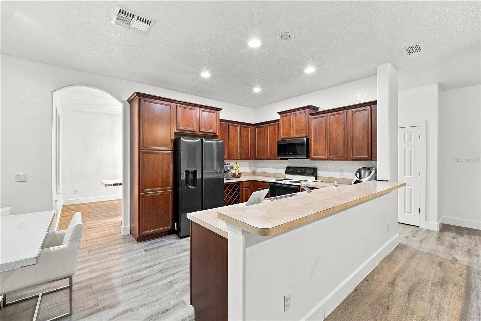 2215 CEDAR GARDEN DRIVE, Orlando, FL 32824 2215 CEDAR GARDEN DRIVE, Orlando, FL 32824