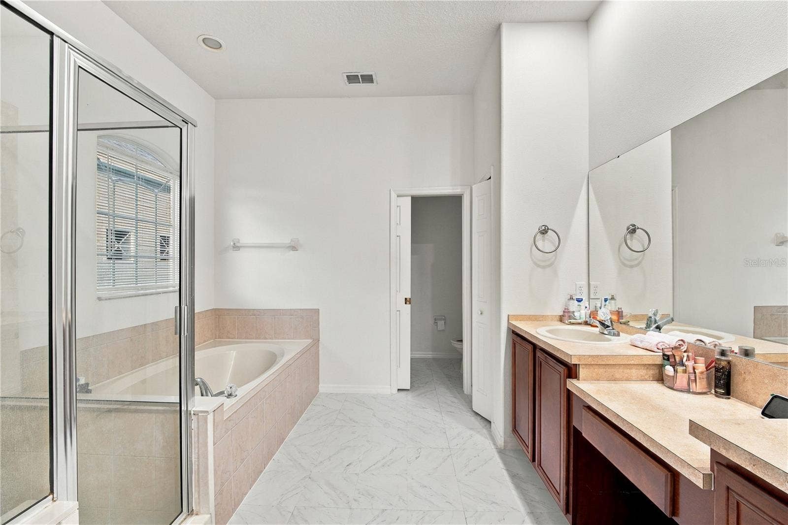2215 CEDAR GARDEN DRIVE, Orlando, FL 32824 2215 CEDAR GARDEN DRIVE, Orlando, FL 32824