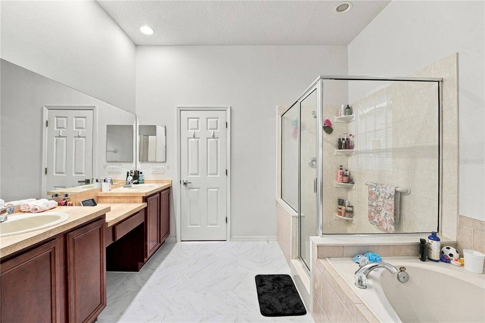 2215 CEDAR GARDEN DRIVE, Orlando, FL 32824 2215 CEDAR GARDEN DRIVE, Orlando, FL 32824