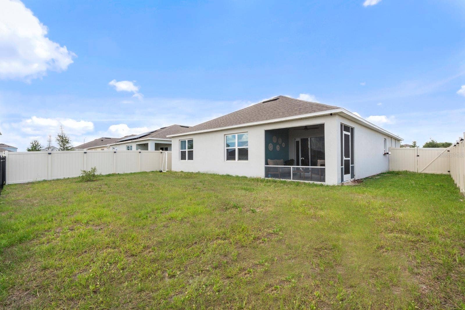 933 AMBLESIDE DRIVE, Haines City, FL 33844 933 AMBLESIDE DRIVE, Haines City, FL 33844