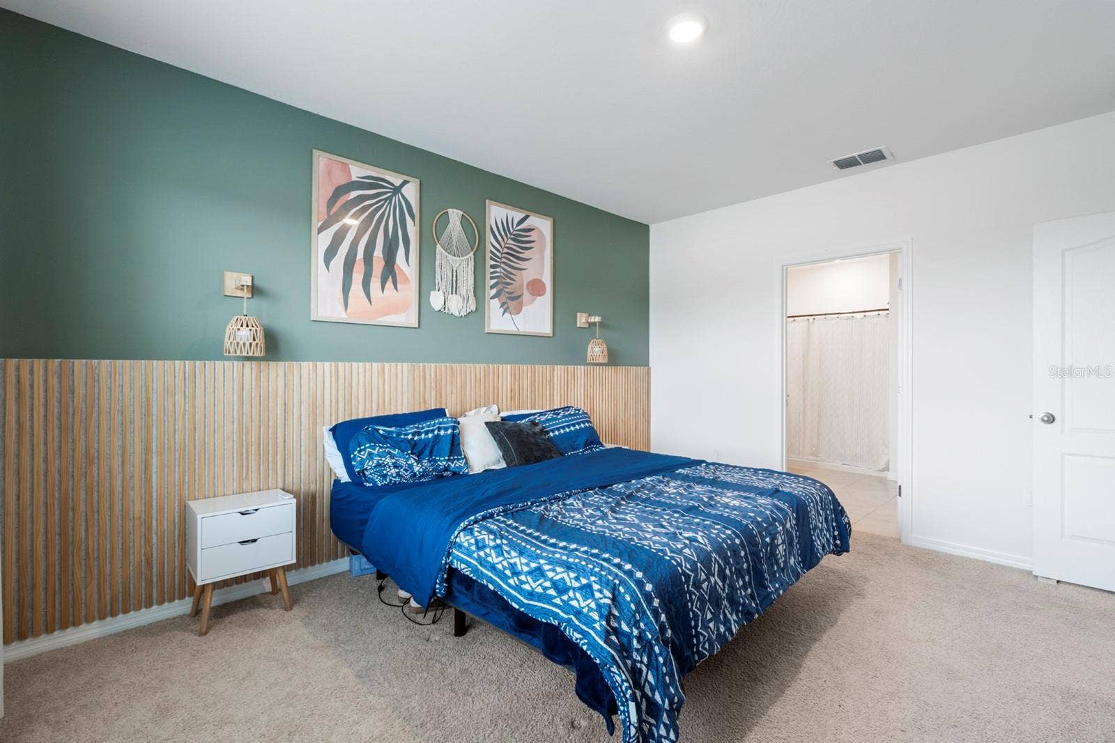 933 AMBLESIDE DRIVE, Haines City, FL 33844 Primary Bedroom - king size bedPrimary Bedroom - king size bed