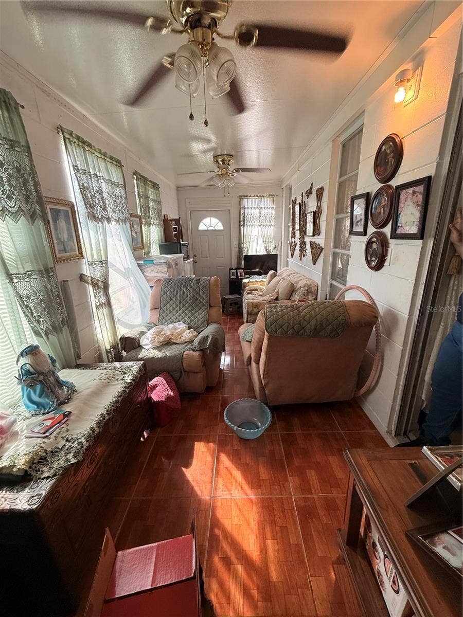 3843 CLUB CIRCLE, Lake Wales, FL 33898 3843 CLUB CIRCLE, Lake Wales, FL 33898