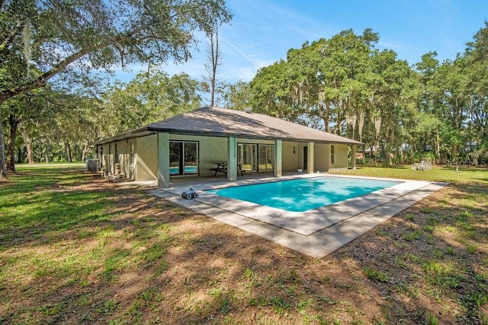 211 S GAINES STREET, Oak Hill, FL 32759