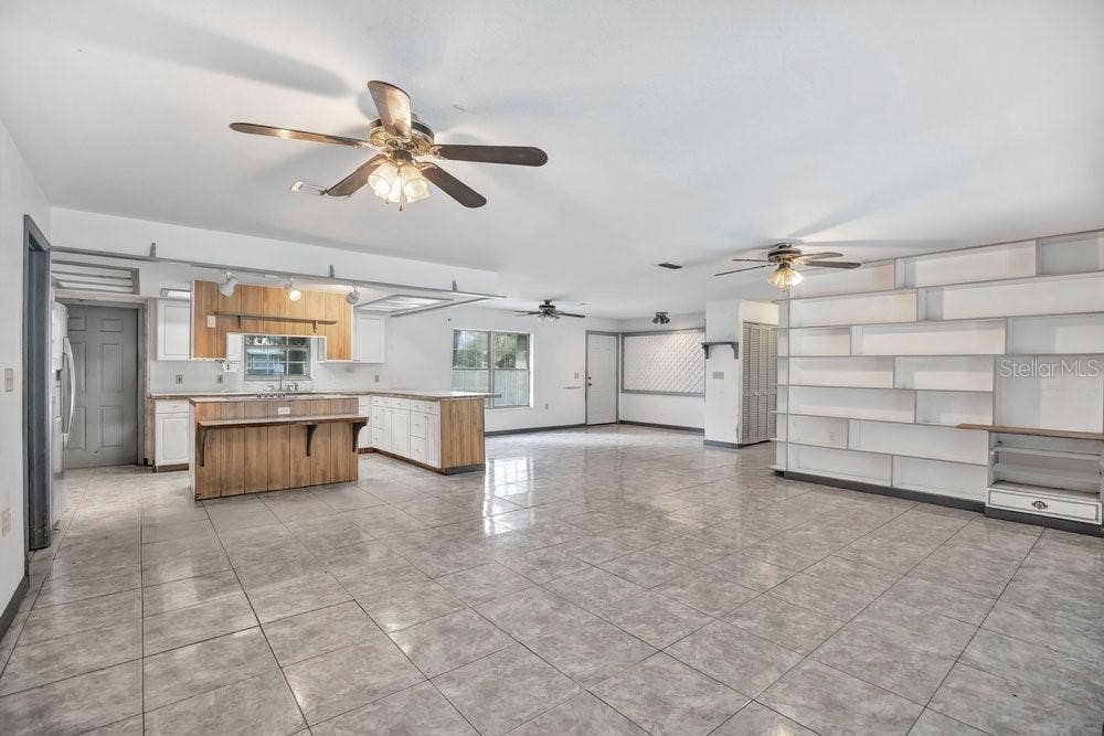 211 S GAINES STREET, Oak Hill, FL 32759