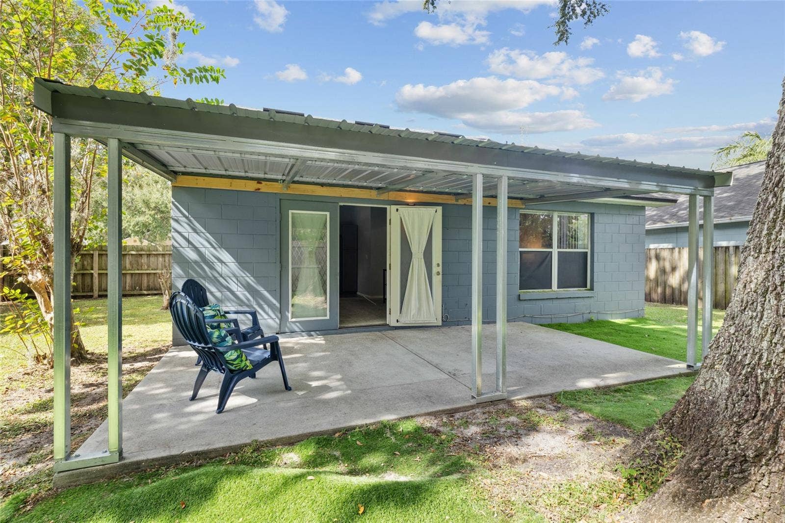 100 KELLY CIRCLE, Sanford, FL 32773 100 KELLY CIRCLE, Sanford, FL 32773