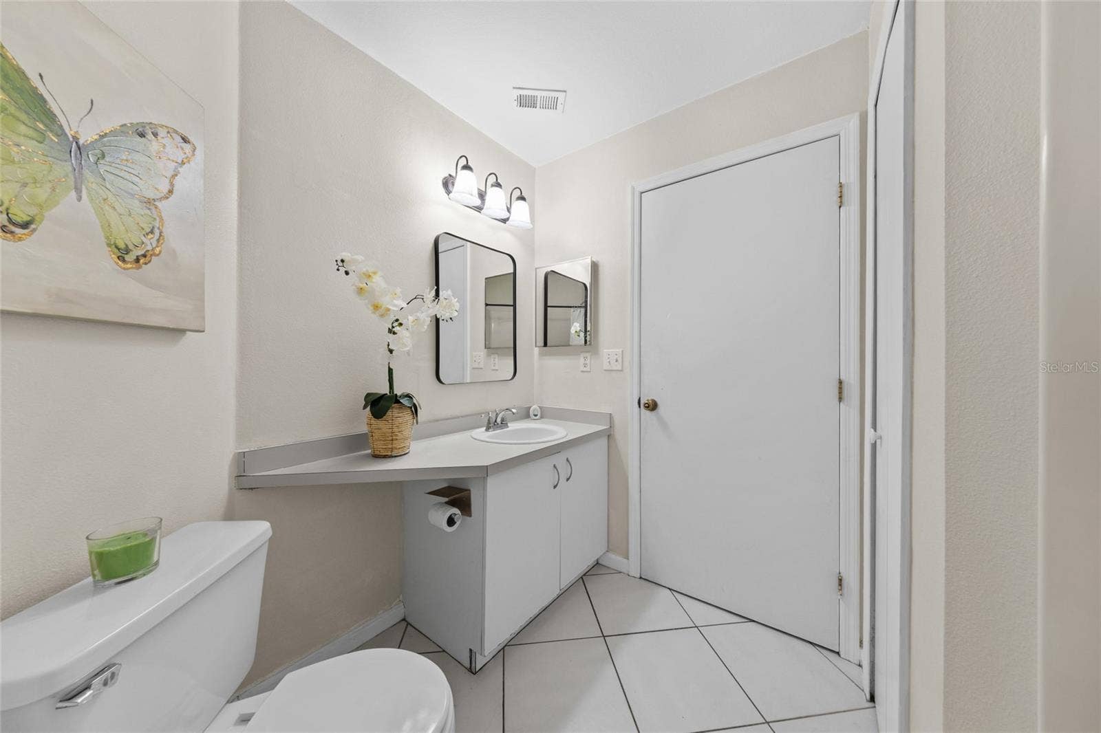 100 KELLY CIRCLE, Sanford, FL 32773 100 KELLY CIRCLE, Sanford, FL 32773