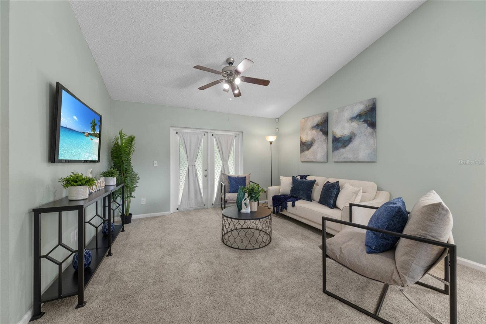 100 KELLY CIRCLE, Sanford, FL 32773 100 KELLY CIRCLE, Sanford, FL 32773