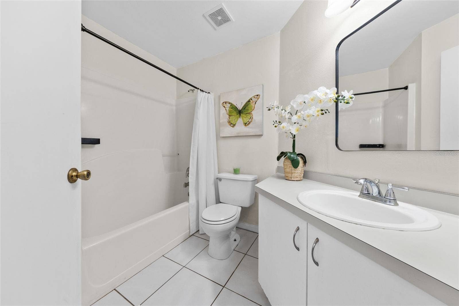100 KELLY CIRCLE, Sanford, FL 32773 100 KELLY CIRCLE, Sanford, FL 32773