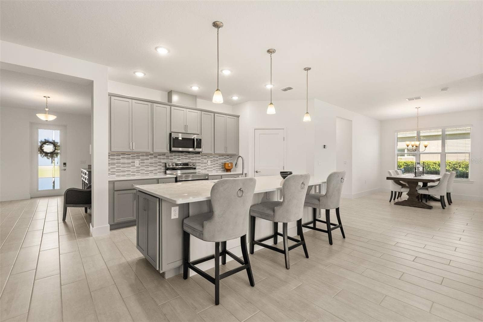 3055 SILVERMINES AVENUE, Ormond Beach, FL 32174 3055 SILVERMINES AVENUE, Ormond Beach, FL 32174