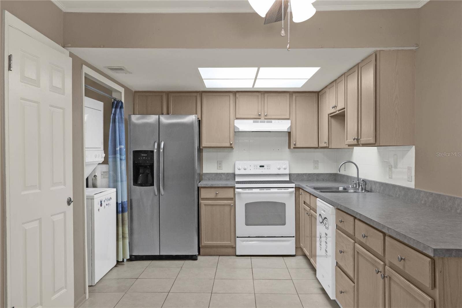 87 WINDTREE LANE, #K, Winter Garden, FL 34787