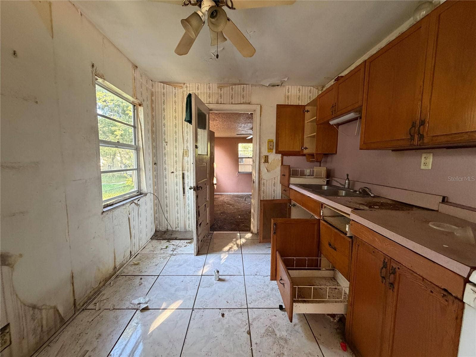 2221 UNION STREET S, St Petersburg, FL 33712 2221 UNION STREET S, St Petersburg, FL 33712