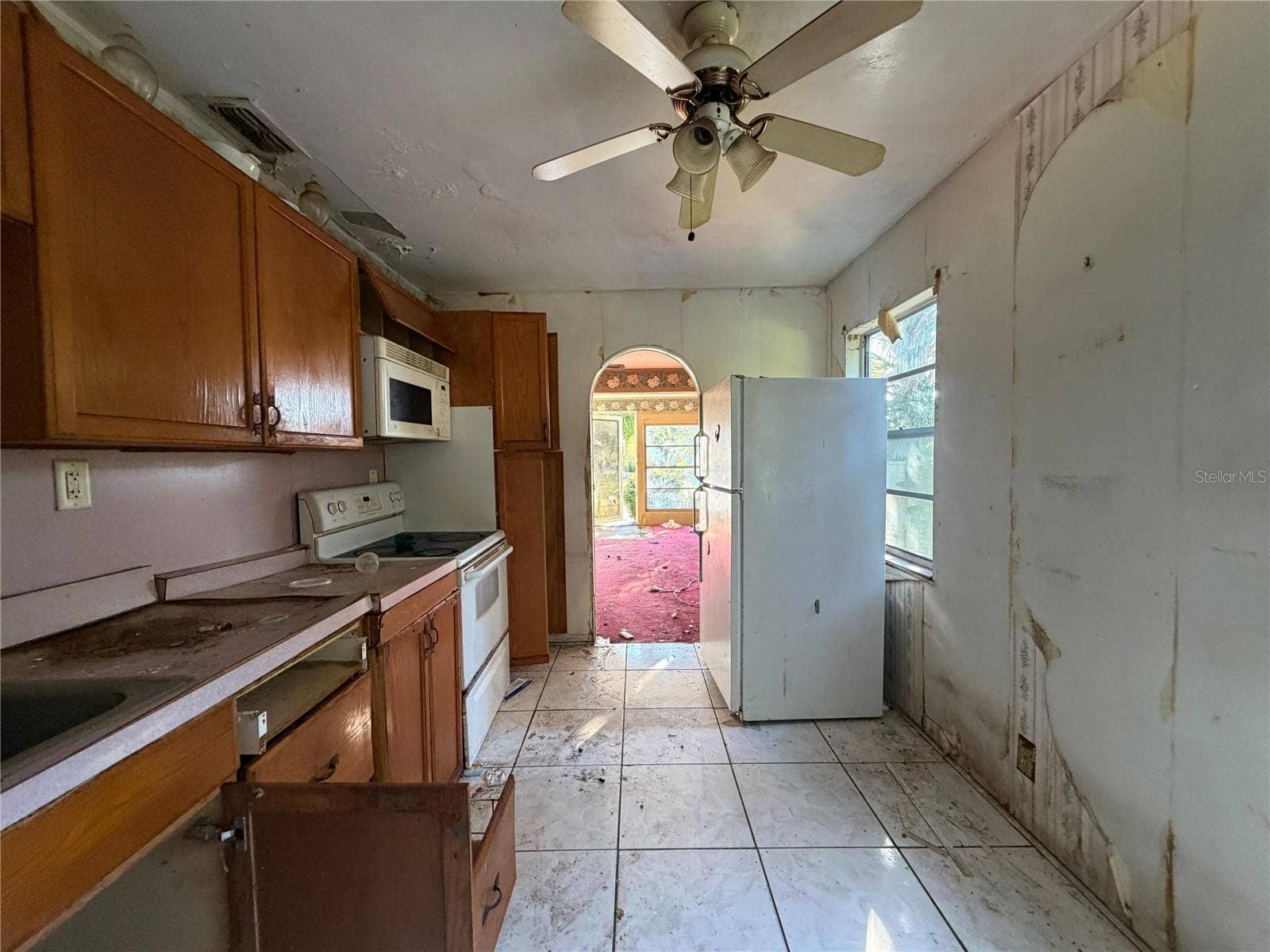 2221 UNION STREET S, St Petersburg, FL 33712 2221 UNION STREET S, St Petersburg, FL 33712