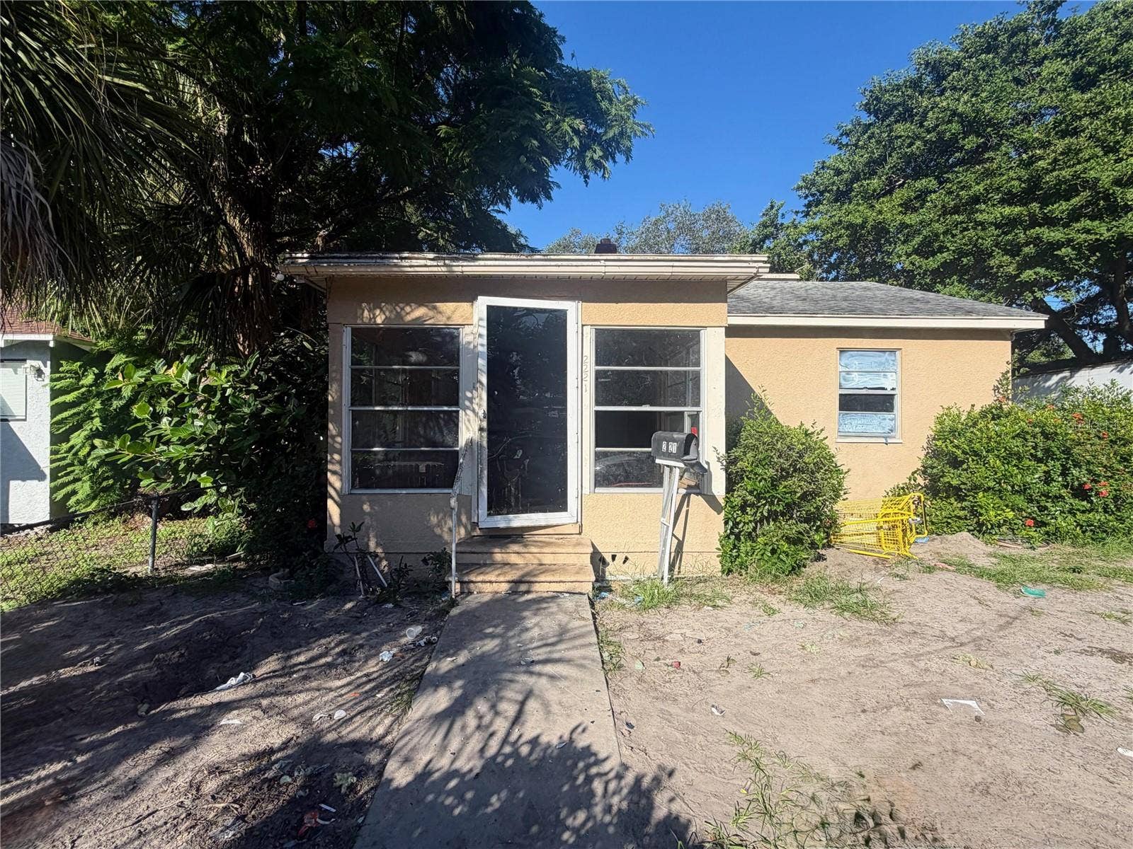 2221 UNION STREET S, St Petersburg, FL 33712 2221 UNION STREET S, St Petersburg, FL 33712